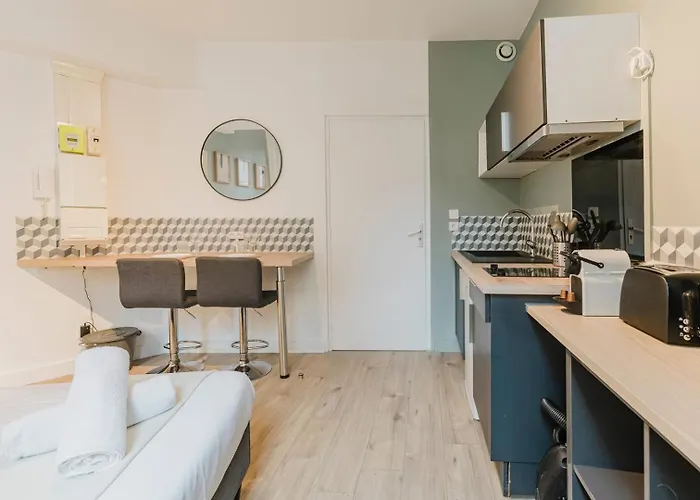 Daire Hypercentre - And Equipped Studio! *
