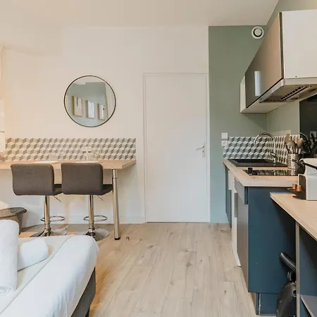 Appartement Hypercentre - And Equipped Studio! *